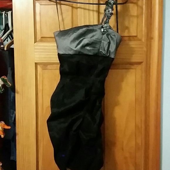 Short evening gown! Size 7 - Picture 2 of 3